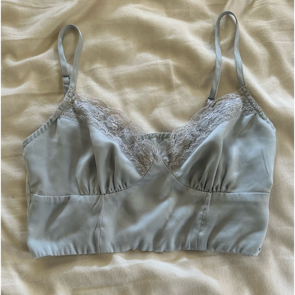 princess polly lace baby blue crop top size 4